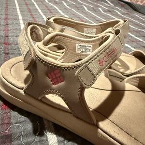 Columbia women’s Sandals - Tan and Pink